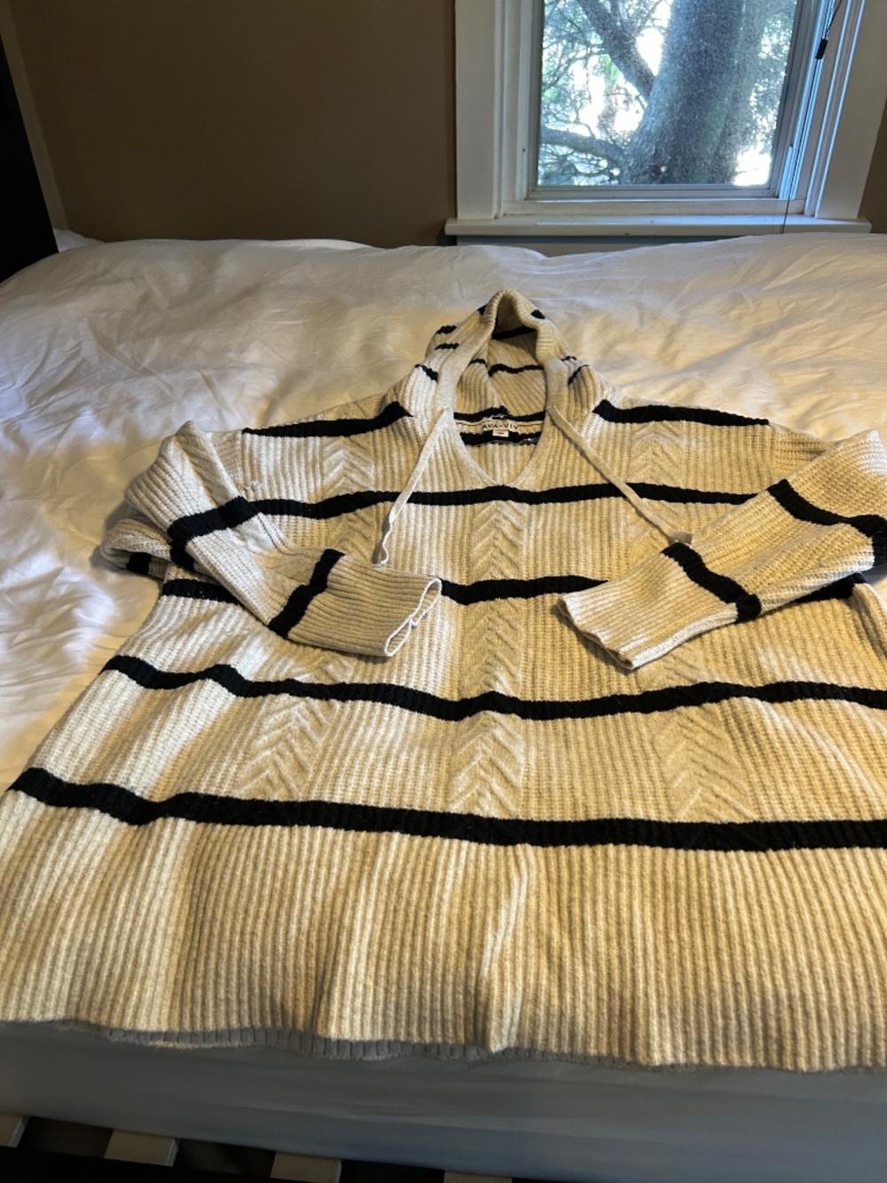 Sweater - Picture 3 of 3